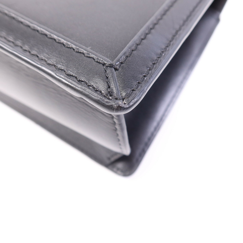 LOEWE 牛皮皮革Shoulder Bag金扣肩背袋-12