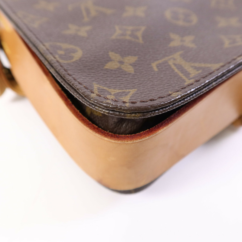 LOUIS VUITTON Monogram Cartouchiere GM金扣肩背袋-12