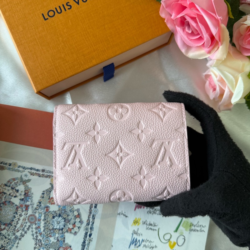 Monogram VICTORINE牛皮壓印零錢袋短夾(彩紙粉)-3