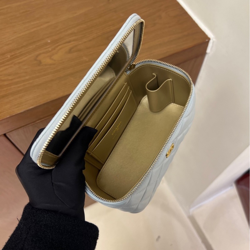 【97%新 2025年全新✨ 全網最低價】Chanel金球淡藍色長盒子鏈條包-7