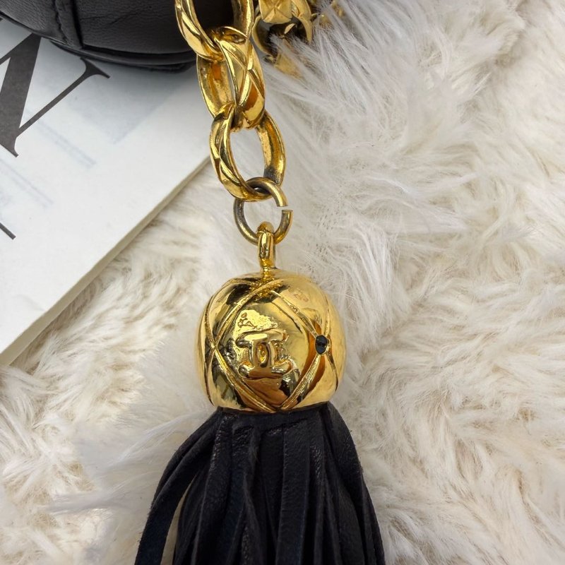 Chanel Vanity Case 相機包 黑色 V紋 羊皮 小號 金扣-3