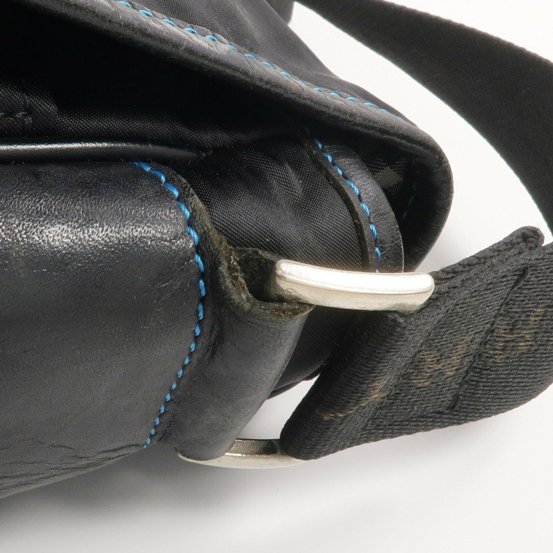 BURBERRY 尼龍Shouldere Bag銀扣肩背袋-13