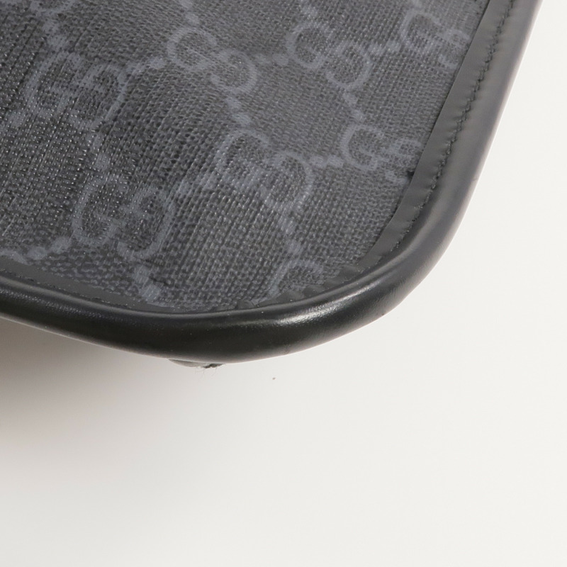 GUCCI 塗層帆布GG Supreme Messenger銀扣肩背袋-12