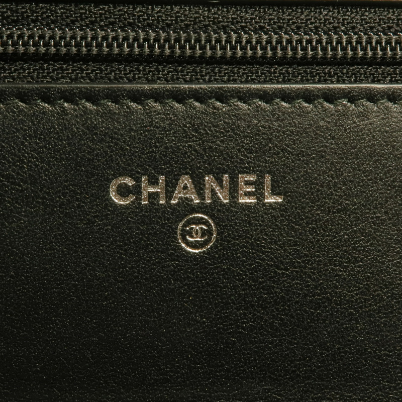 CHANEL 羊皮皮革WOC Wallet On Chain金扣鏈帶肩背袋-5