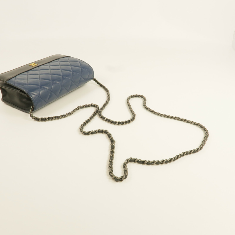CHANEL 羊皮皮革WOC Wallet On Chain金扣鏈帶肩背袋-9