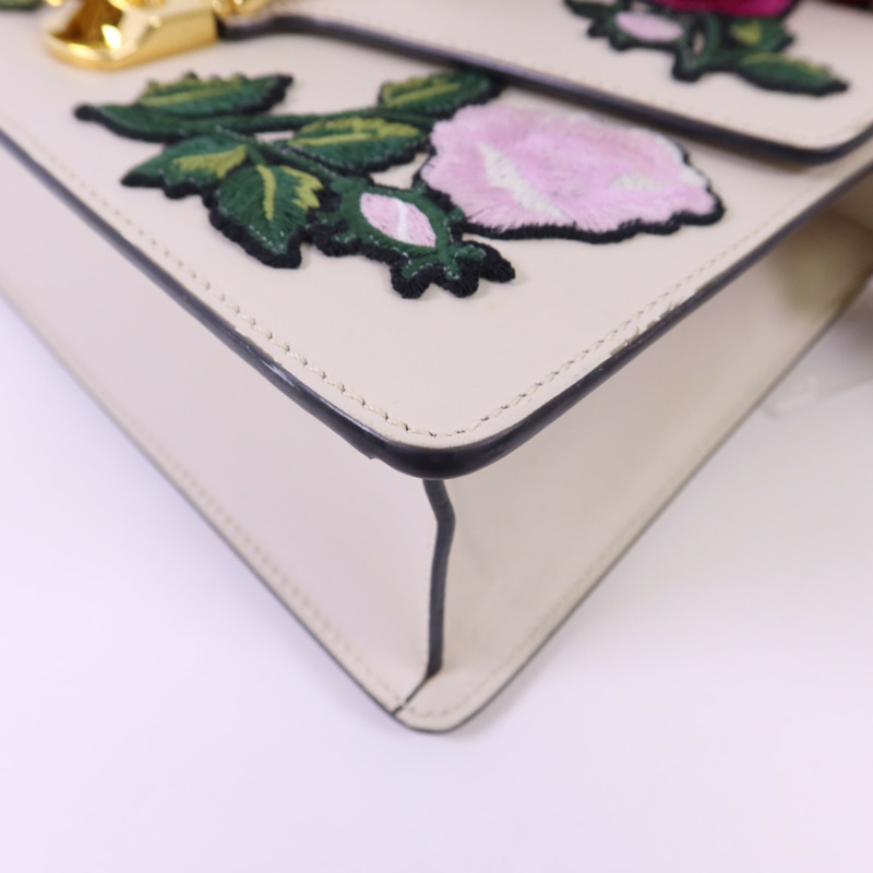 GUCCI 牛皮皮革Sylvie金扣肩背袋-10