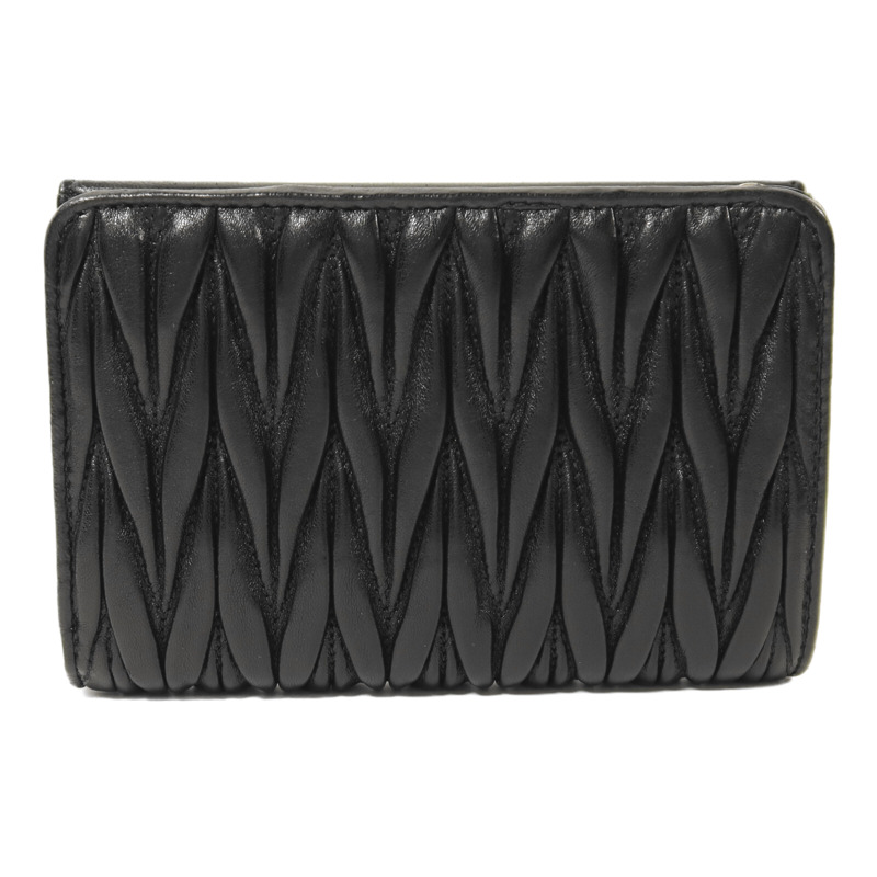 Miu Miu 羊皮皮革Wallet金扣錢包-1