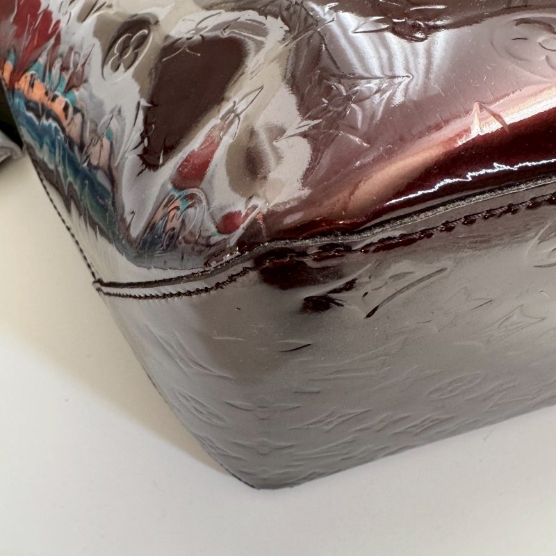 🎉9成新 超大容量LV 酒紅色漆皮肩背包-5