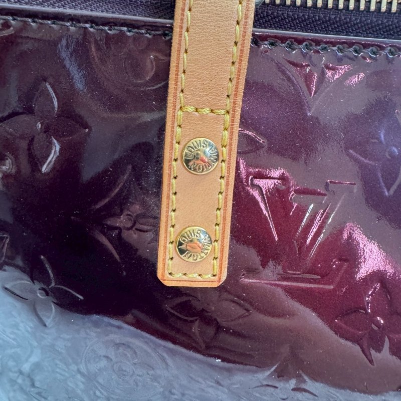 🎉9成新 超大容量LV 酒紅色漆皮肩背包-8