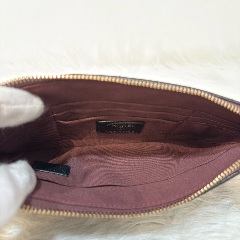 CHANEL AP4101 OCASE 黑色荔枝皮金釦 一字拉鍊 零錢包信用卡包錢包萬用包 可放手機千鈔IPHONE-25