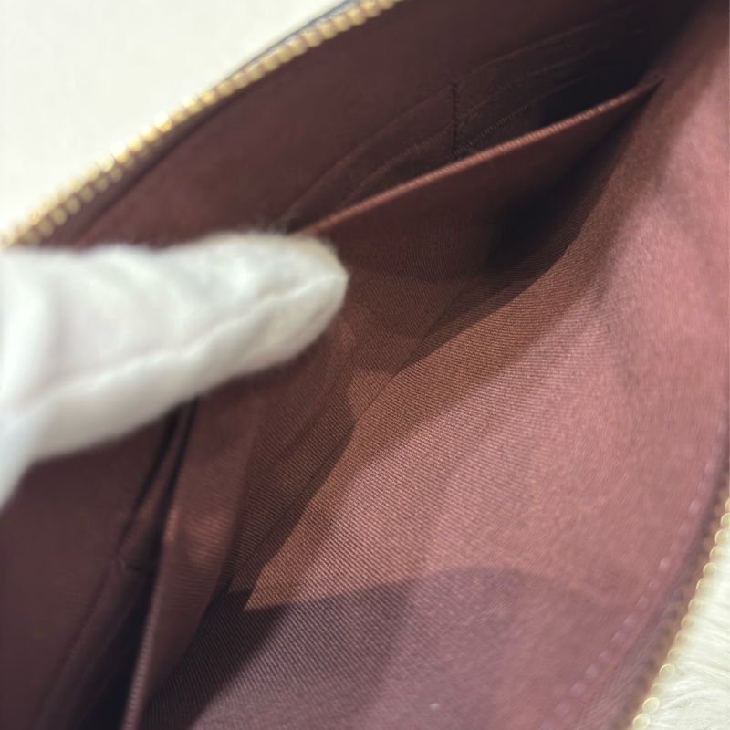 CHANEL AP4101 OCASE 黑色荔枝皮金釦 一字拉鍊 零錢包信用卡包錢包萬用包 可放手機千鈔IPHONE-29