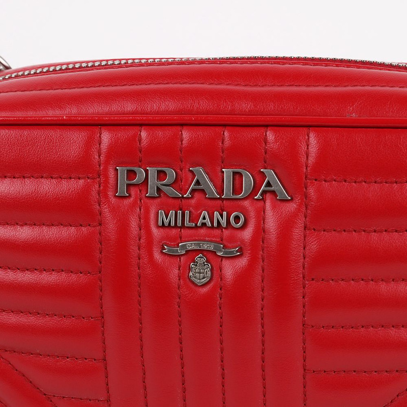 【包稅】PRADA 圖樣 紅色銀鍊單肩包 1BH083-1