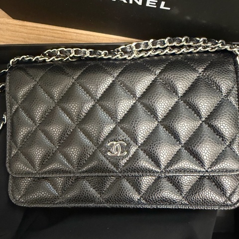 CHANEL 經典黑色woc 鏈條包 芯片款 全新 附原廠 紙袋 緞帶