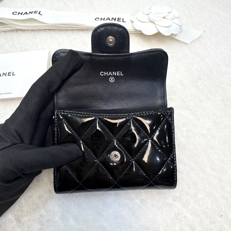 🖤香奈兒卡包🔥送皮穿鏈Chanel黑銀漆皮卡包A31504Y-12