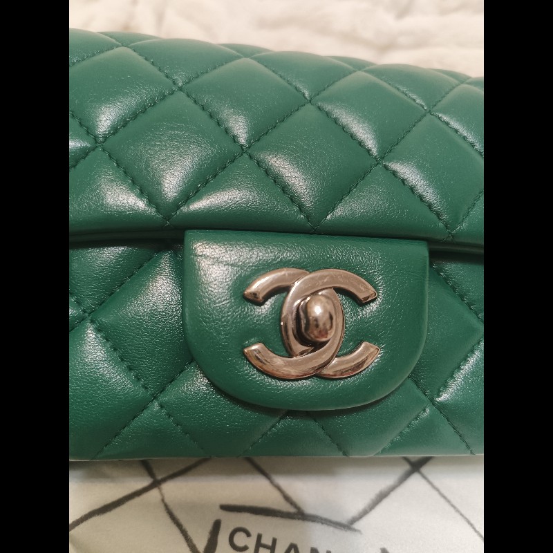Chanel Classic Flap 20cm Mini Bag (12 × 20 × 6 cm)-3