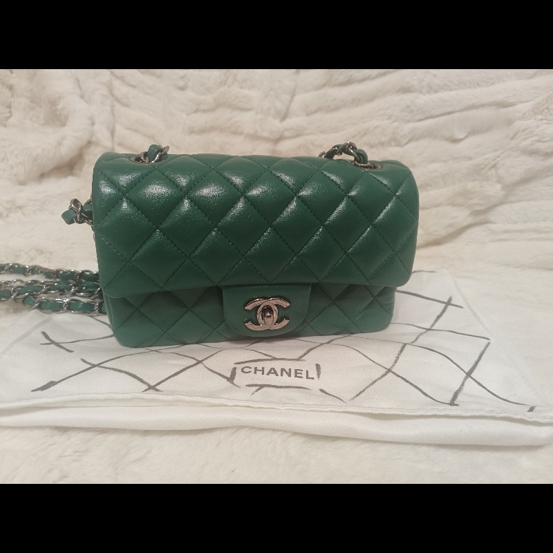 Chanel Classic Flap 20cm Mini Bag (12 × 20 × 6 cm)-4