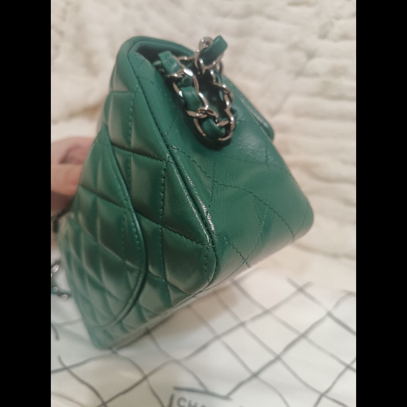 Chanel Classic Flap 20cm Mini Bag (12 × 20 × 6 cm)-7