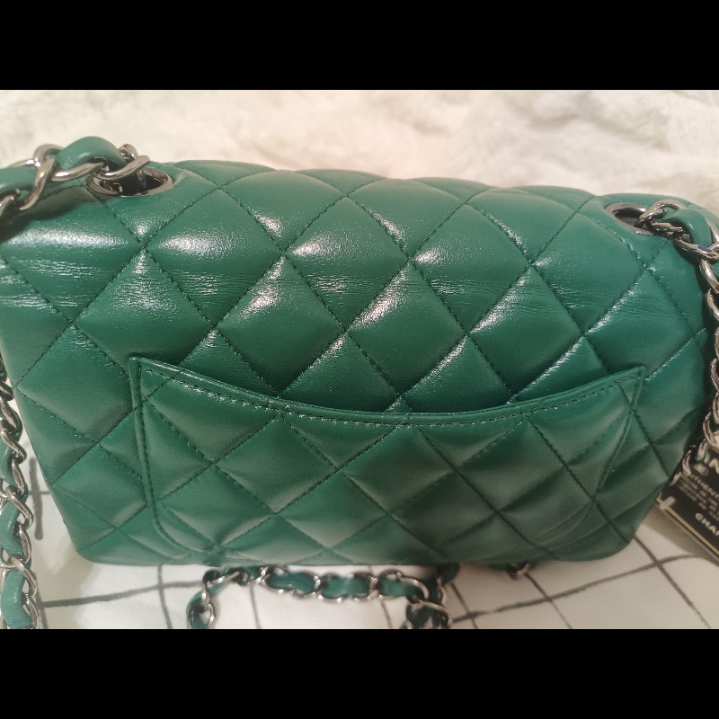 Chanel Classic Flap 20cm Mini Bag (12 × 20 × 6 cm)-12