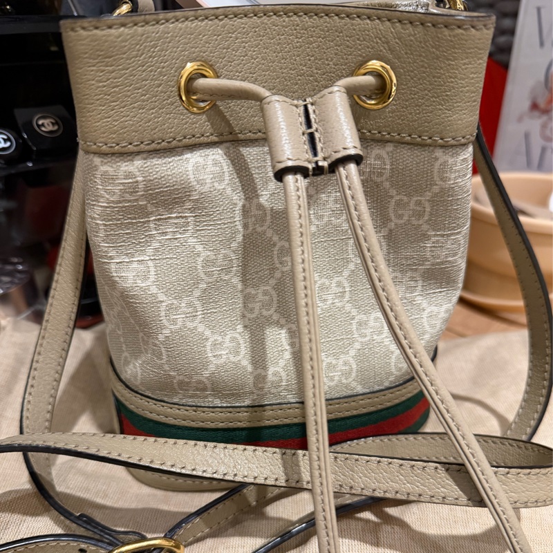 🌟Gucci 燕麥色水桶包-5