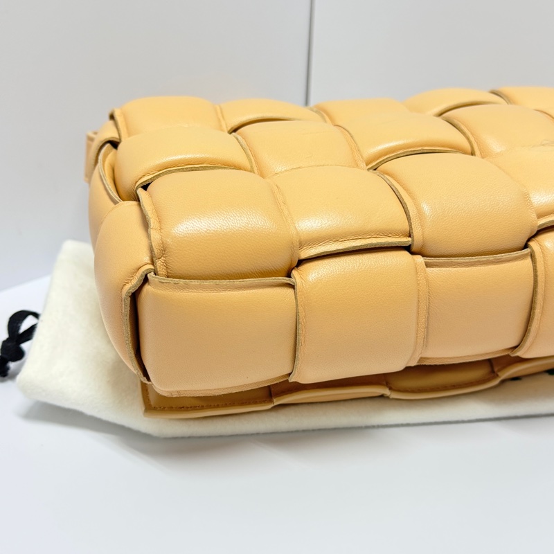 【軟糯糯🤤超Q彈】 BV 編織包 枕頭包 羊皮超柔嫩（專櫃13萬）-12