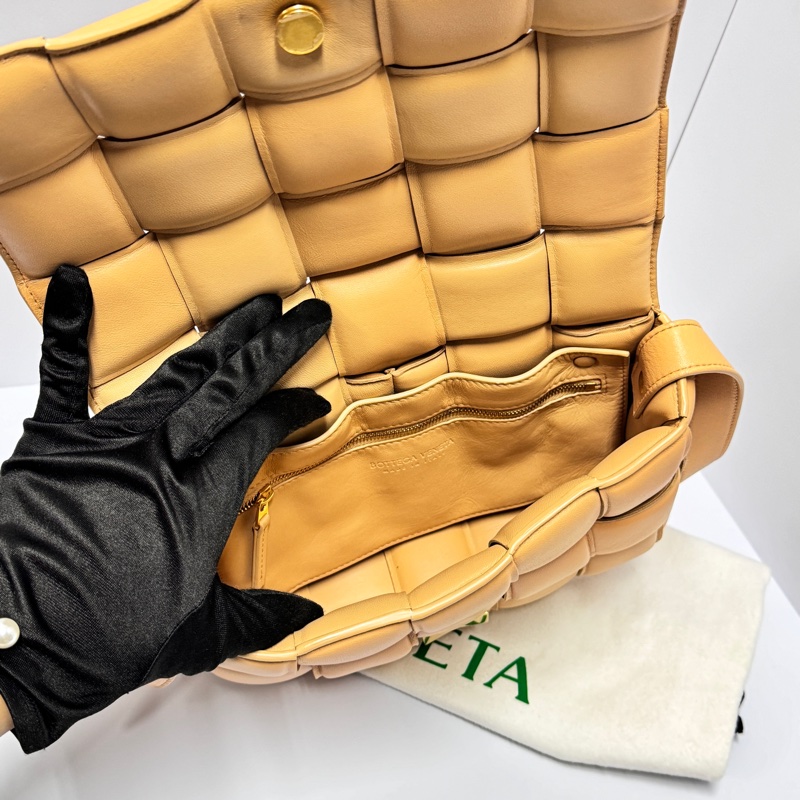 【軟糯糯🤤超Q彈】 BV 編織包 枕頭包 羊皮超柔嫩（專櫃13萬）-16