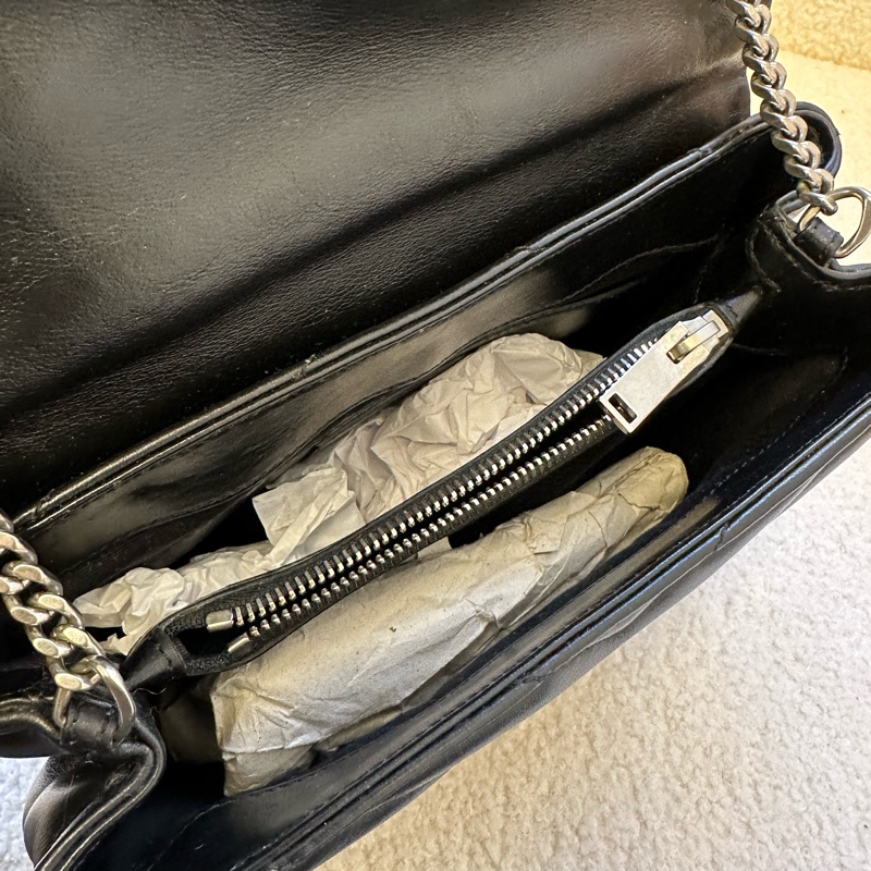YSL/聖羅蘭黑銀 LouLou方胖子單肩包 中號尺寸底長24cm，原始成色狀態極佳。附防塵袋-6