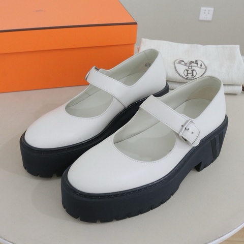 閒置新，愛馬仕 Hoxton粗跟瑪麗珍鞋，37碼，底高6cm，配件防塵袋