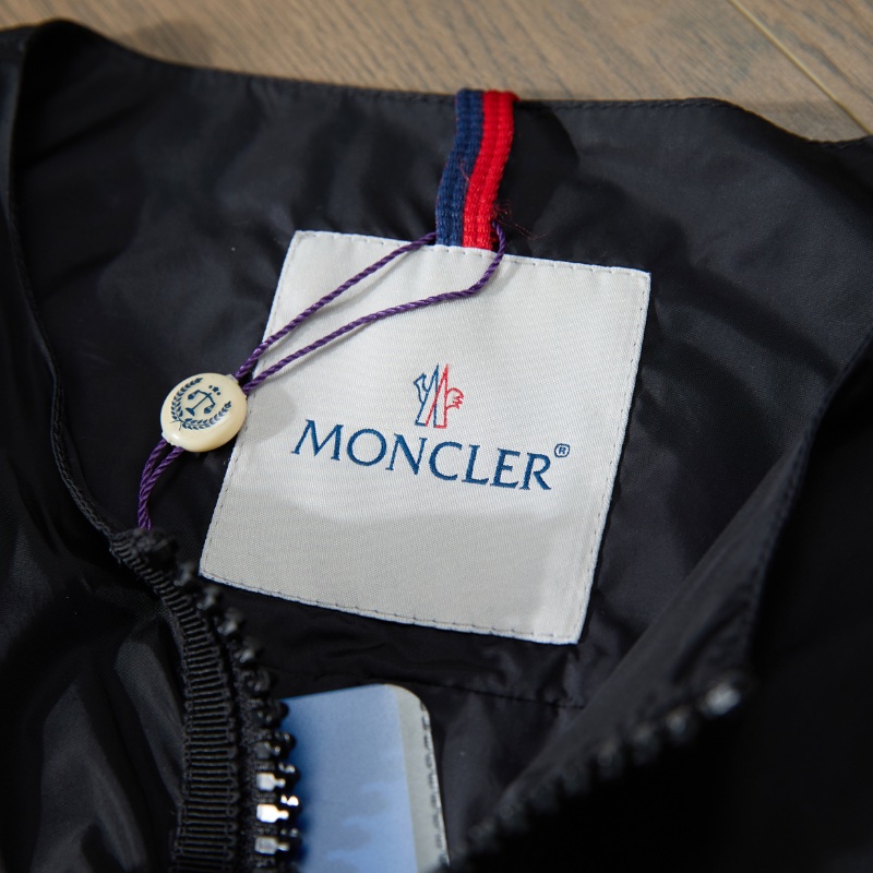 ❤️ MONCLER 百搭款 黑色簡約外套-10