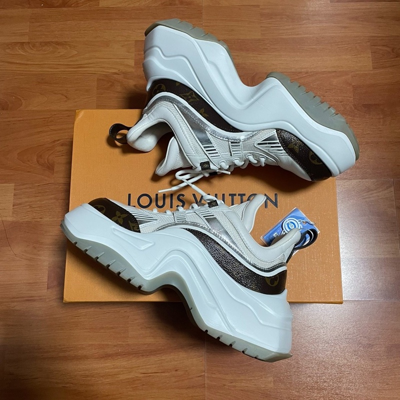 Lv Archlight拱橋鞋2.0 Lv休閒鞋 女款 白棕色 38碼-7