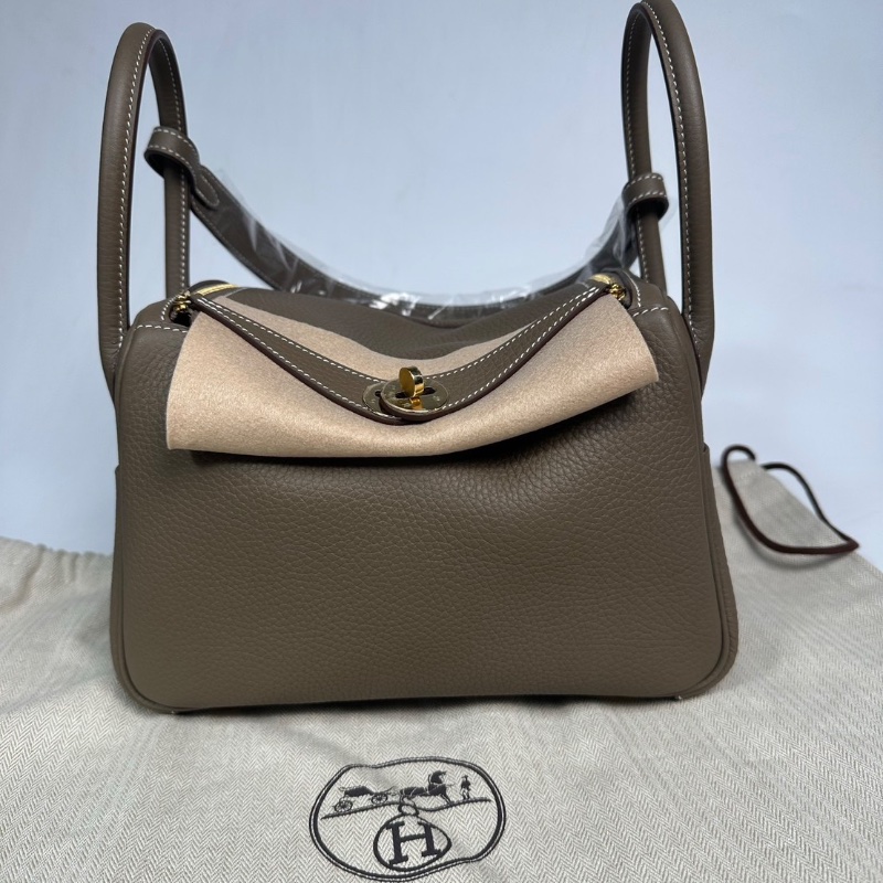 Hermes lindy26 大象灰金扣26×15×14cm 全新閒置配件塵袋鎖鑰匙盒子-1