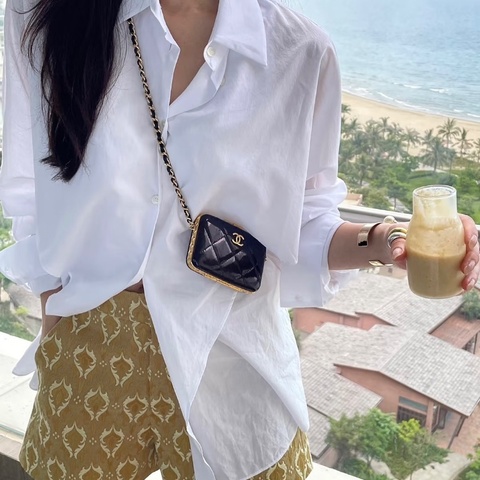 CHANEL 21早秋高級手工坊城堡系列漆皮菱格紋鏈條包 11*7*2 99新配件盒子塵袋保卡