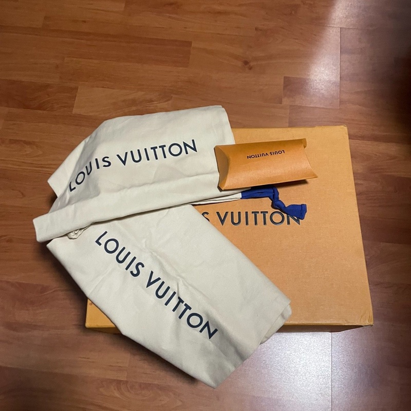 正品Lv Trainer白綠魔術貼 路易威登復古板鞋 尺碼：43.5碼-8