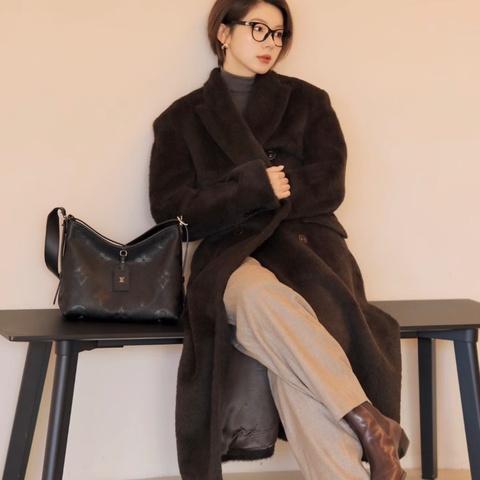 LV 黑色金扣全皮壓花carryall小號母肩背斜背包芯片款 29*24*12 98新配件塵袋