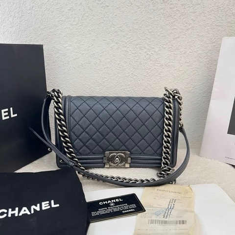 Chanel le boy medium size 25cm
