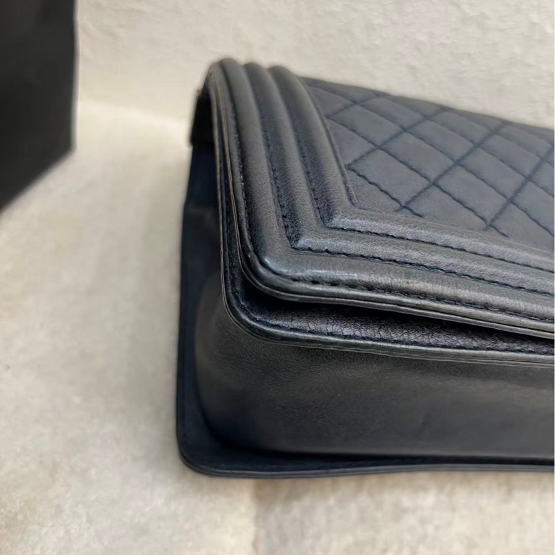 Chanel le boy medium size 25cm-10