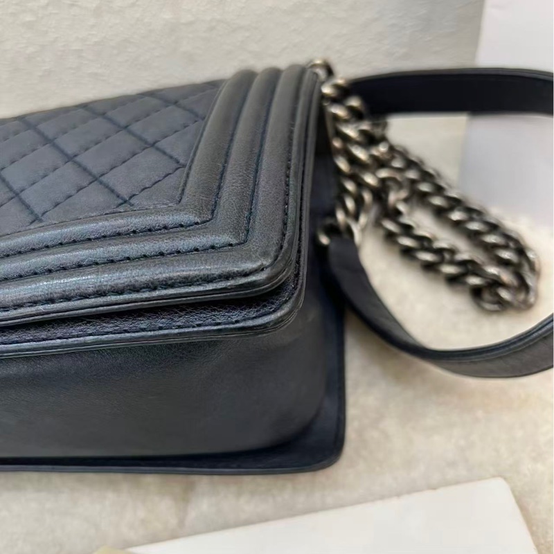 Chanel le boy medium size 25cm-11