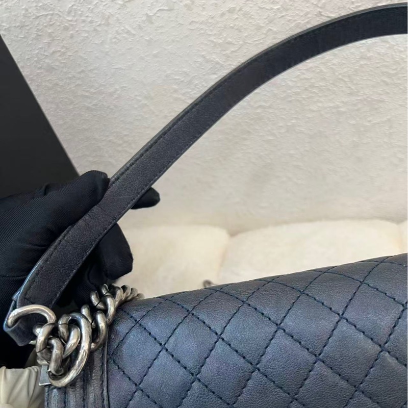 Chanel le boy medium size 25cm-22