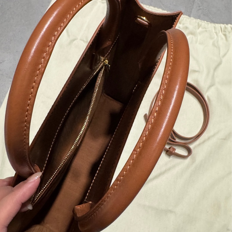 斷捨離~LOEWE 全新 A4 皮革tote 棕色-3