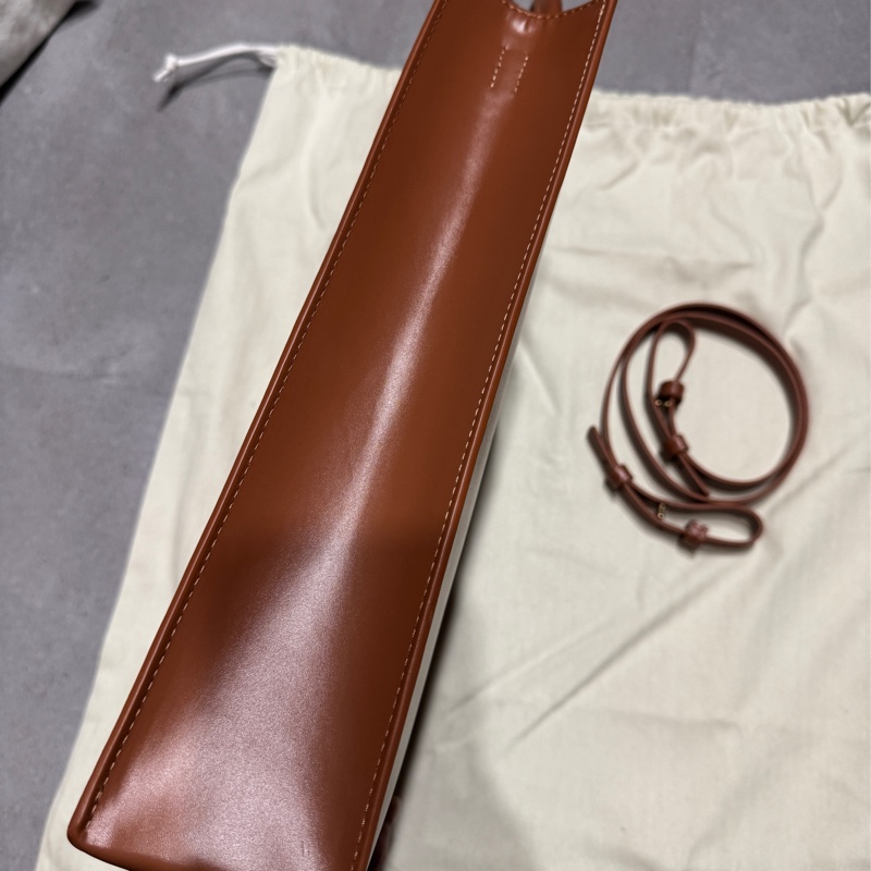 斷捨離~LOEWE 全新 A4 皮革tote 棕色-4