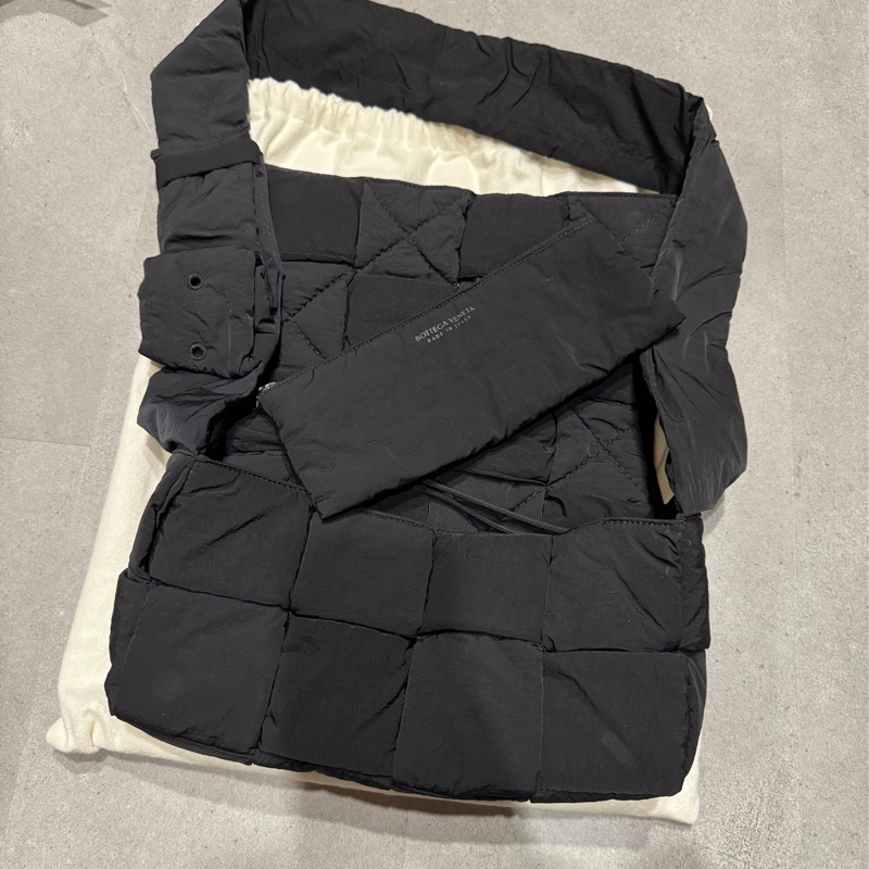 斷捨離～BV 黑色尼龍cassette 約8成新-3