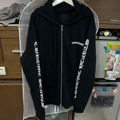 克羅心 chrome hearts 捲軸 英文 字體 外套 連帽外套