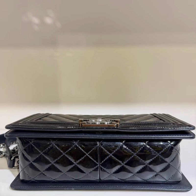 CHANEL LE BOY MEDIUM BLACK-2