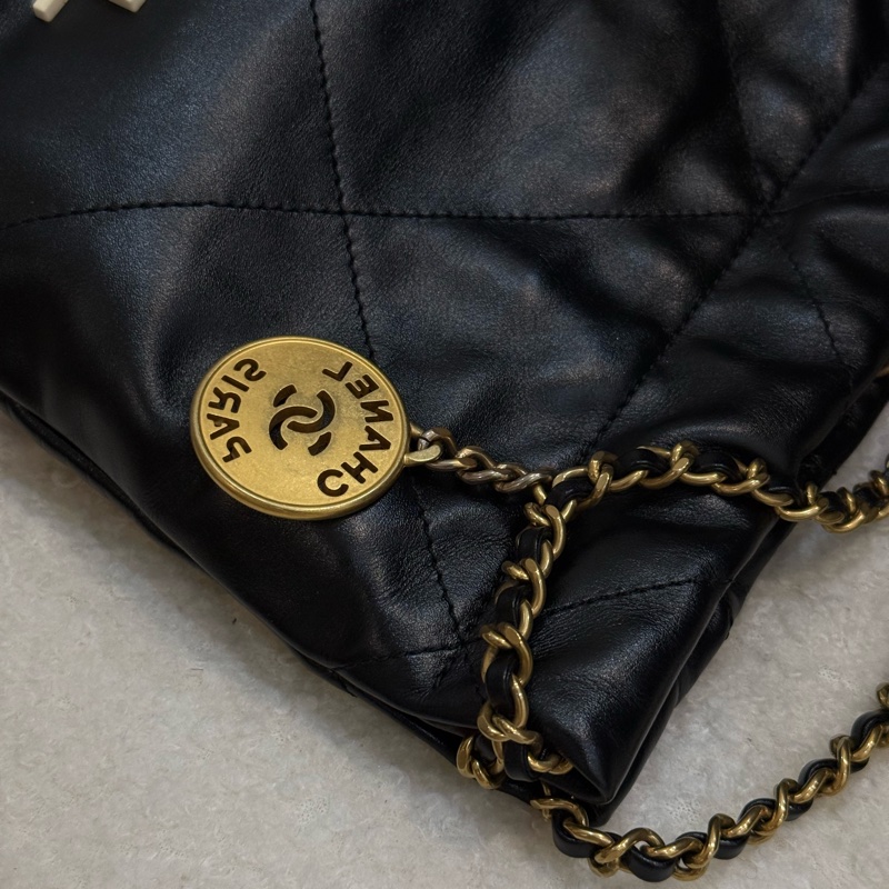 Chanel 22mini 黑色 稀有白字 ✨最新晶片款-10