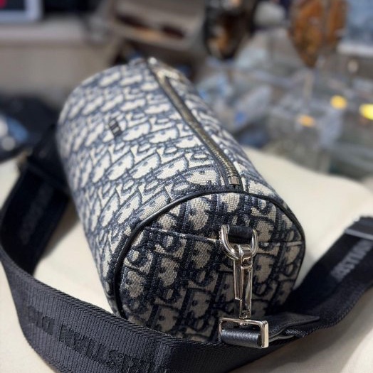 CHRISTIAN DIOR 新款 深藍 LOGO 側背包 斜背包 圓筒包 95新 割愛39999🛫-3