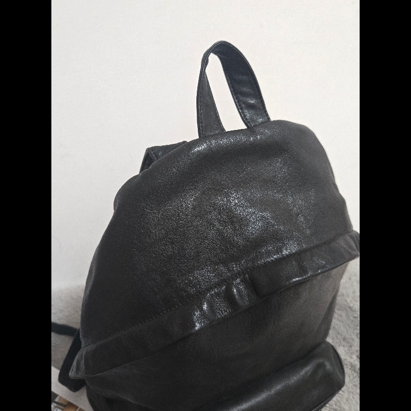 YSL Saint Laurent 聖羅蘭 全皮革 黑色 後背包-8