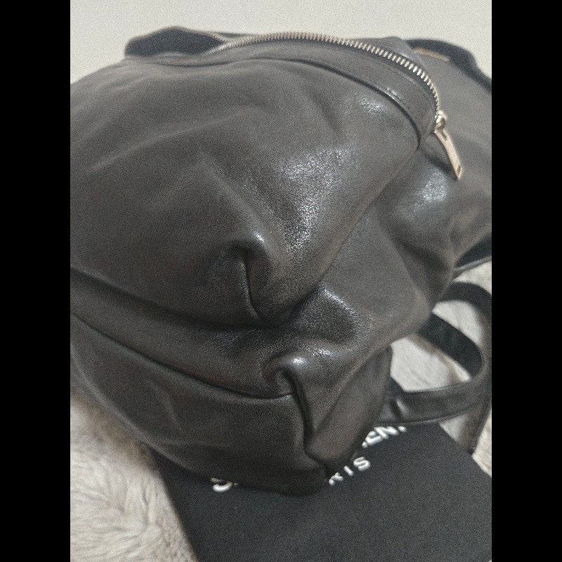 YSL Saint Laurent 聖羅蘭 全皮革 黑色 後背包-18
