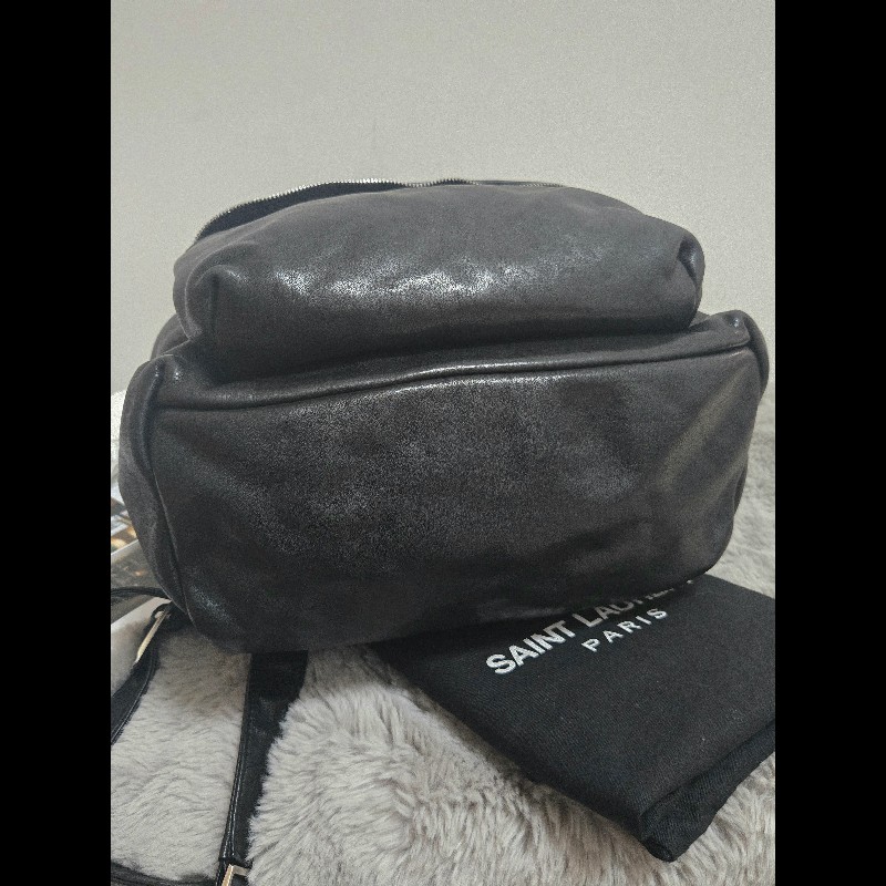 YSL Saint Laurent 聖羅蘭 全皮革 黑色 後背包-24