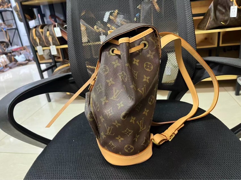 【90%新✨全網最平】LV Montsouris  老花抽繩系帶書包｜背包｜雙肩包-13