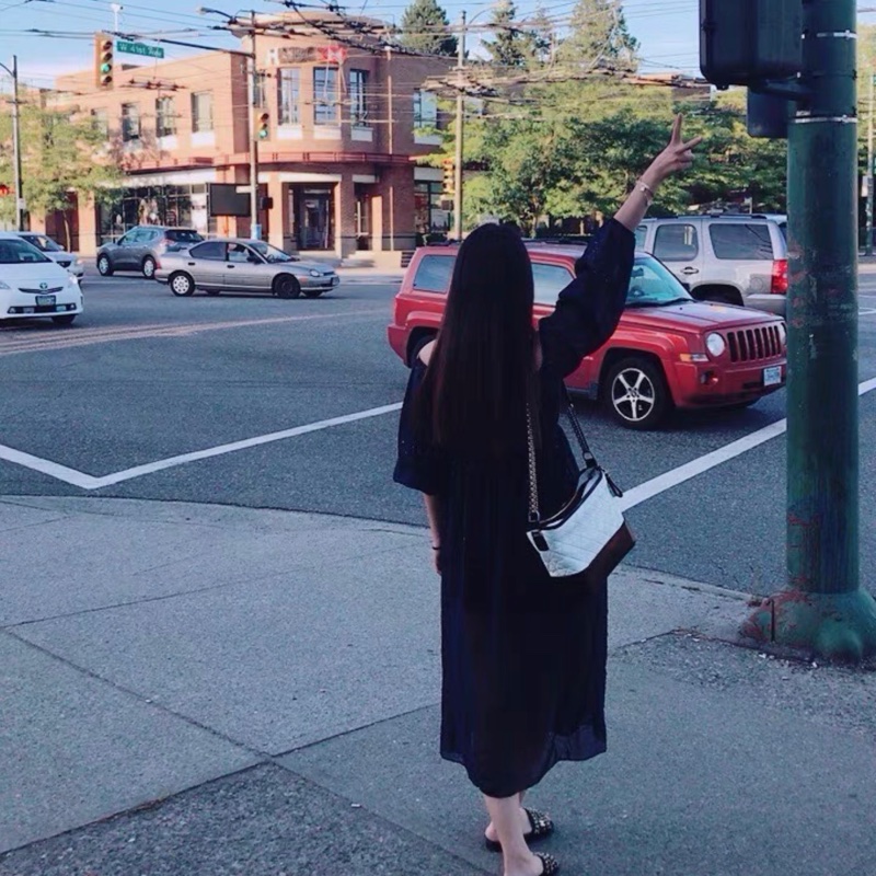 【99%新 ✨ 全網最低價！】 26開 Chanel 流浪包 黑白 熊貓配色 中號 有保卡配件 近全新-2