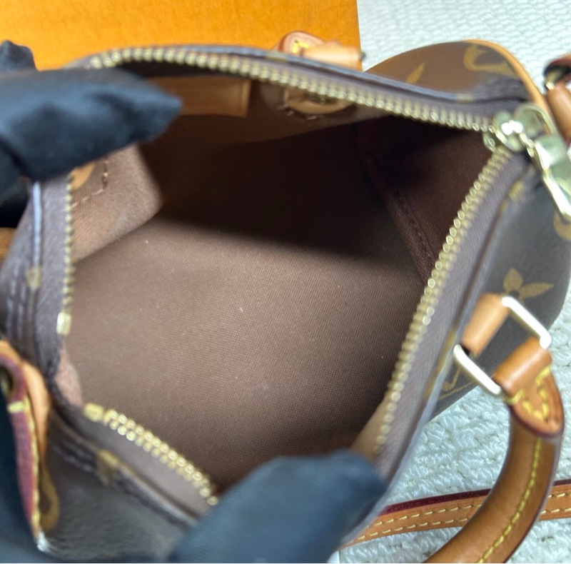 【90%新✨大全套有購證✨全網最低價】LV NANO SPEEDY MINI枕頭包-2